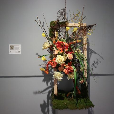 floral arrangement by Tiger Gardens