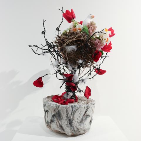 floral arrangement by Hallie Ray